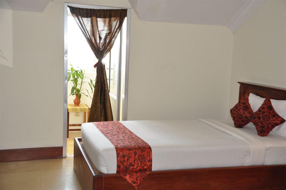 Sun Inns Hotel เสียมราฐ ภายนอก รูปภาพ