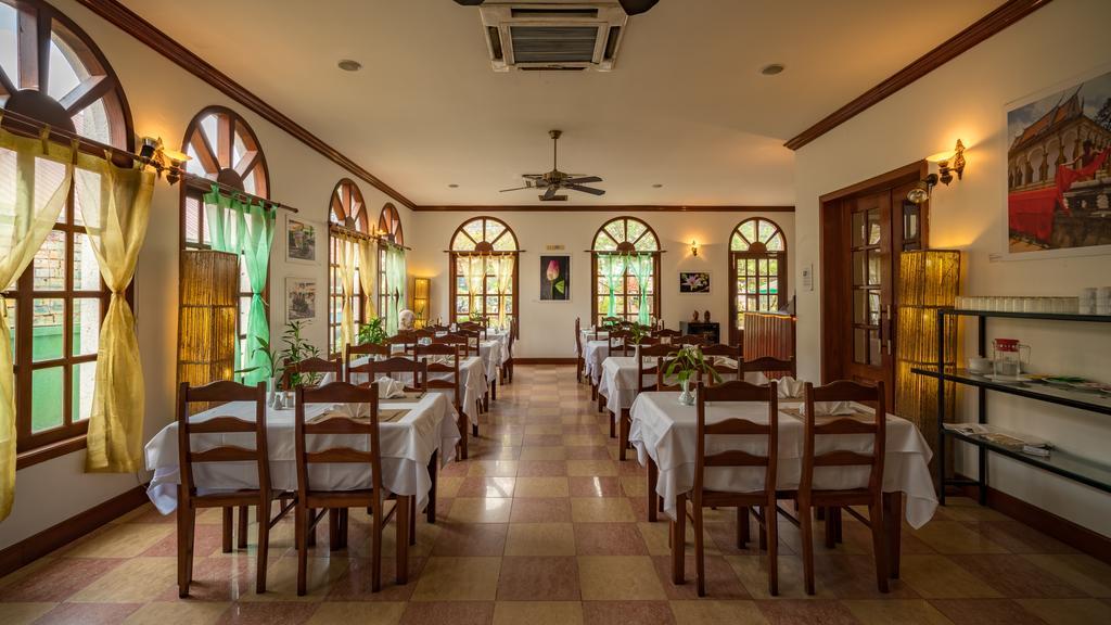 Sun Inns Hotel เสียมราฐ ภายนอก รูปภาพ
