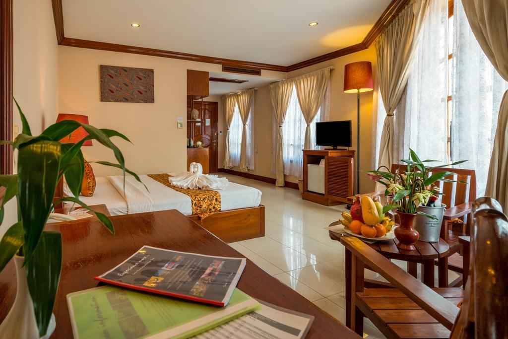 Sun Inns Hotel เสียมราฐ ภายนอก รูปภาพ